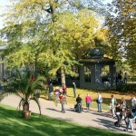 Besucher in der Wilhelma